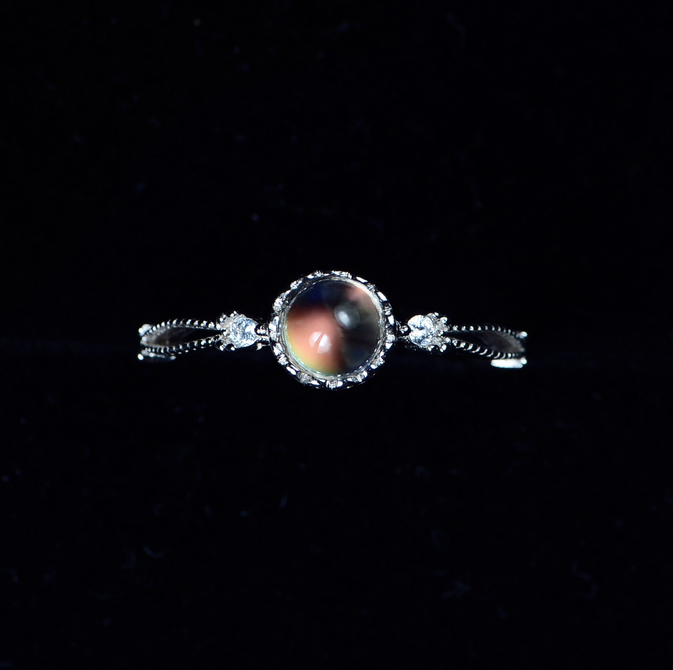 SJR009 Madagascar Moonstone Bezel Ring