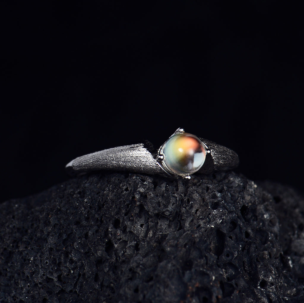 SJR010 Madagascar Moonstone Wave Matte Ring