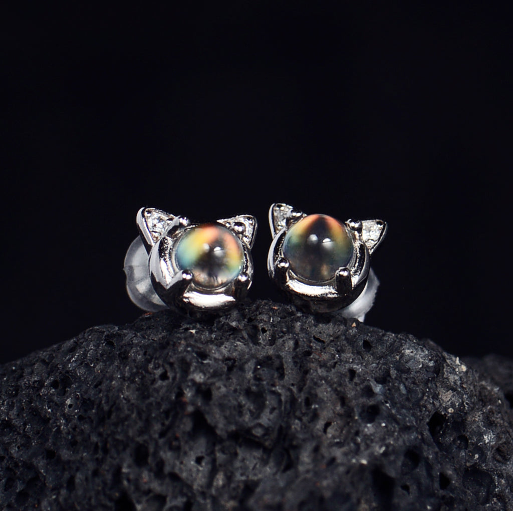 SJE004 Madagascar Moonstone Cat Earstuds