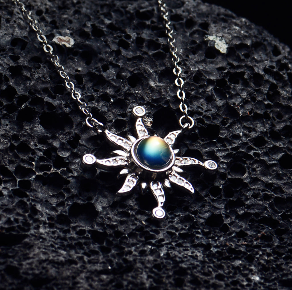 SJN004 Madagascar Moonstone Sun Necklace In Silver