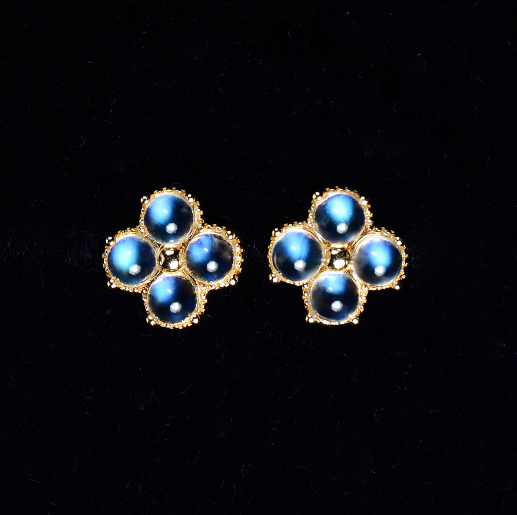 SJN005 Madagascar Moonstone Clover Earstuds Gold (Blue Ray)