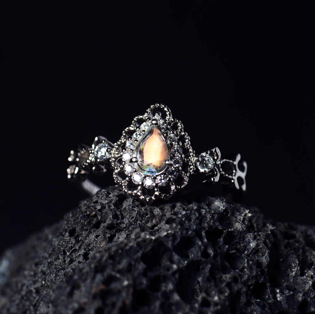 SJR004 Madagascar Moonstone Faceted Ring